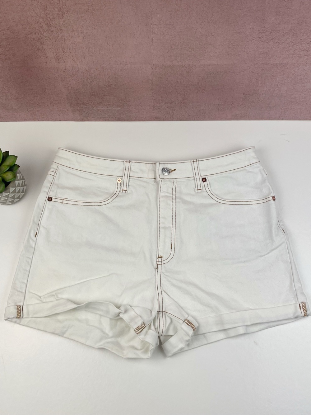 Wild Fable Solid White High Rise Denim Jean Shorts Women Size 12